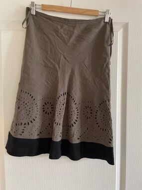 Knee length skirt